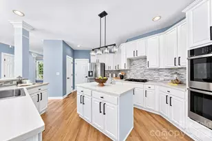 11528 Essex Fells Dr, Charlotte, NC 28277 - Photo 13