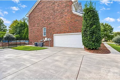 11528 Essex Fells Drive, Charlotte, NC 28277 - Photo 43