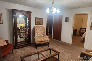 1327 21st Street Street NE, Hickory, NC 28601 - Photo 5