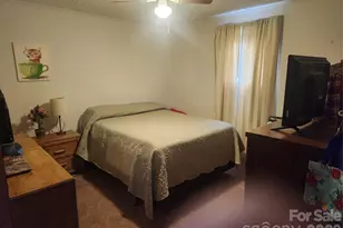 1327 21st Street Street NE, Hickory, NC 28601 - Photo 7