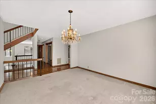 6133 Rhone Dr, Charlotte, NC 28226 - Photo 7