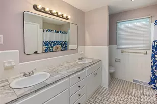 517 N Carolina Ave, Statesville, NC 28677 - Photo 11
