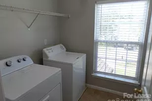 2220 Waters Trail Dr, Charlotte, NC 28216 - Photo 11