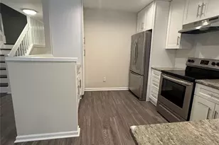10281 University Park Ln, Charlotte, NC 28213 - Photo 7