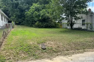 707 Logan St, Gastonia, NC 28052 - Photo 1
