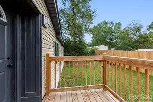 8 Teal Ln, Candler, NC 28715 - Photo 3