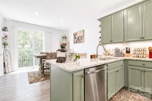 268 Parkwood Ave, Charlotte, NC 28206 - Photo 9
