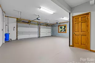 1090 Maple Spgs Dr, Waynesville, NC 28785 - Photo 33