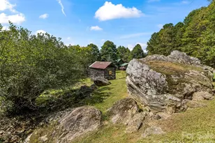 1090 Maple Spgs Dr, Waynesville, NC 28785 - Photo 45