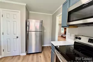 3517 Cross Winds Dr, Charlotte, NC 28227 - Photo 11