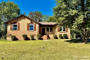 3517 Cross Winds Dr, Charlotte, NC 28227 - Photo 1