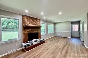 3517 Cross Winds Dr, Charlotte, NC 28227 - Photo 7