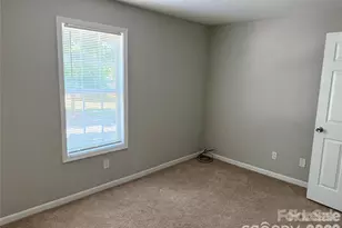 1063 Triece Ln, Charlotte, NC 28215 - Photo 17