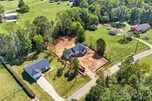 4062 Fairview Dr, Maiden, NC 28650 - Photo 7