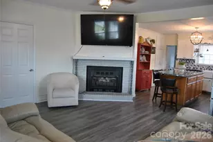 133 S Main St, Lockhart, SC 29364 - Photo 7