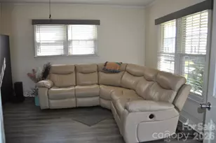 133 S Main St, Lockhart, SC 29364 - Photo 5