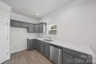 13913 Sugar Oats Ln, Charlotte, NC 28213 - Photo 11