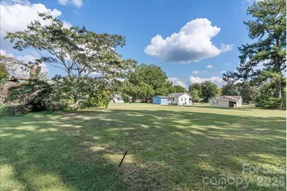 1313 Carolina Avenue, Roanoke Rapids, NC 27870 - Photo 25