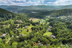 228 Inverness Dr, Waynesville, NC 28785 - Photo 3
