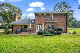 301 Knollwood Dr, Forest City, NC 28043 - Photo 5