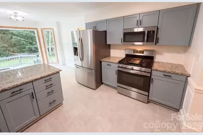 4412 Lazy Drive, Charlotte, NC 28215 - Photo 7