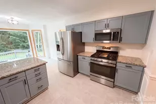 4412 Lazy Dr, Charlotte, NC 28215 - Photo 7