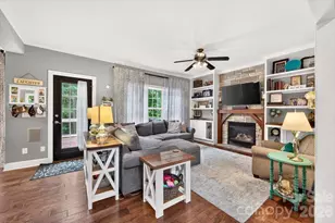 8705 Dartmoor Pl, Charlotte, NC 28227 - Photo 13