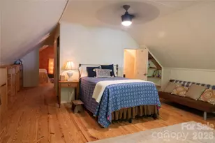 2218 Mountain Page Rd, Saluda, NC 28773 - Photo 25
