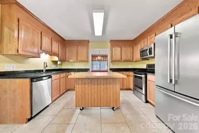 1119 Edgefield Lane, Newton, NC 28658 - Photo 9