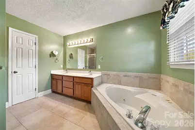 1119 Edgefield Lane, Newton, NC 28658 - Photo 13