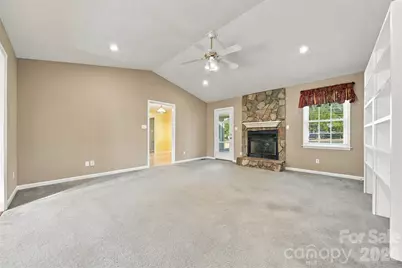 1119 Edgefield Lane, Newton, NC 28658 - Photo 3