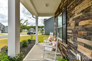 4621 Rosalyn Ln, Kannapolis, NC 28081 - Photo 3