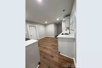 1015 4th Avenue, Gastonia, NC 28052 - Photo 5
