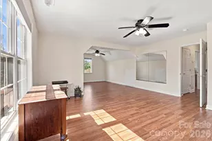 4858 Elmhurst Dr NE, Hickory, NC 28601 - Photo 7