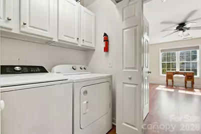 4858 Elmhurst Drive NE, Hickory, NC 28601 - Photo 31
