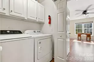 4858 Elmhurst Dr NE, Hickory, NC 28601 - Photo 31