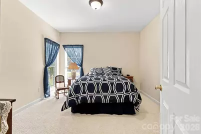 4858 Elmhurst Drive NE, Hickory, NC 28601 - Photo 23