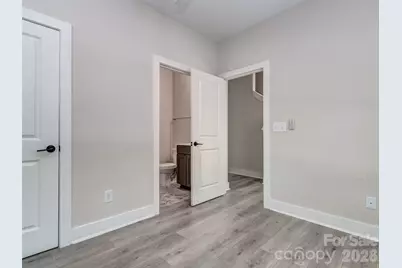 834 Van Every Street, Charlotte, NC 28205 - Photo 9