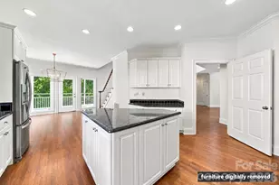 5539 Sunstar Ct, Charlotte, NC 28226 - Photo 13