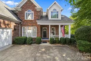 5539 Sunstar Ct, Charlotte, NC 28226 - Photo 3