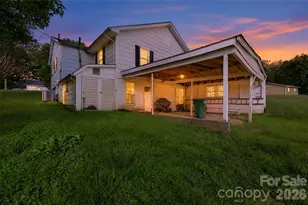 519 E 2nd Ave, Newton, NC 28658 - Photo 1