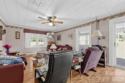 519 E 2nd Avenue, Newton, NC 28658 - Photo 7