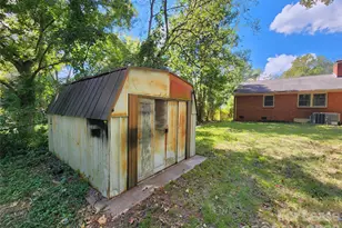 1621 Eastway Dr, Charlotte, NC 28205 - Photo 21