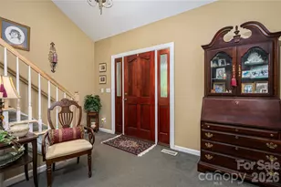 645 Deerfield Dr, Mount Holly, NC 28120 - Photo 9