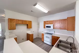 4735 Nijinsky Ct, Charlotte, NC 28216 - Photo 7