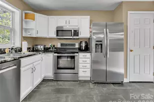 21 Eden Ln, Waynesville, NC 28785 - Photo 7