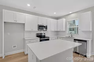 3533 Avalon Ave, Charlotte, NC 28208 - Photo 11