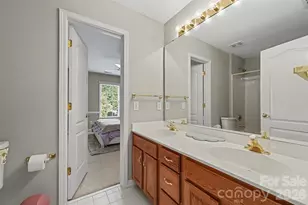 5523 Tullamore Ln, Charlotte, NC 28269 - Photo 21