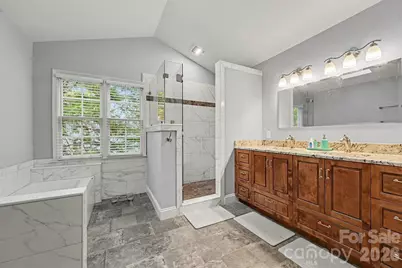 5523 Tullamore Lane, Charlotte, NC 28269 - Photo 19