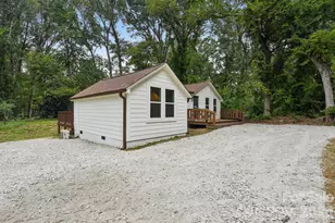 213 Kings Mountain St, York, SC 29745 - Photo 3